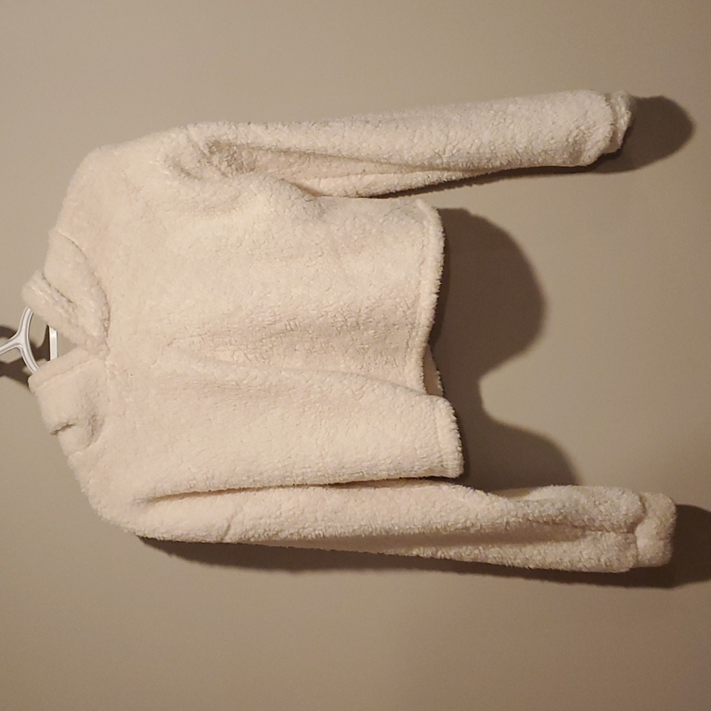 💥MOVING SALE💥 EVERYTHING MUST GO ❤️‍🔥 Cream teddy Sherpa crop hoodie